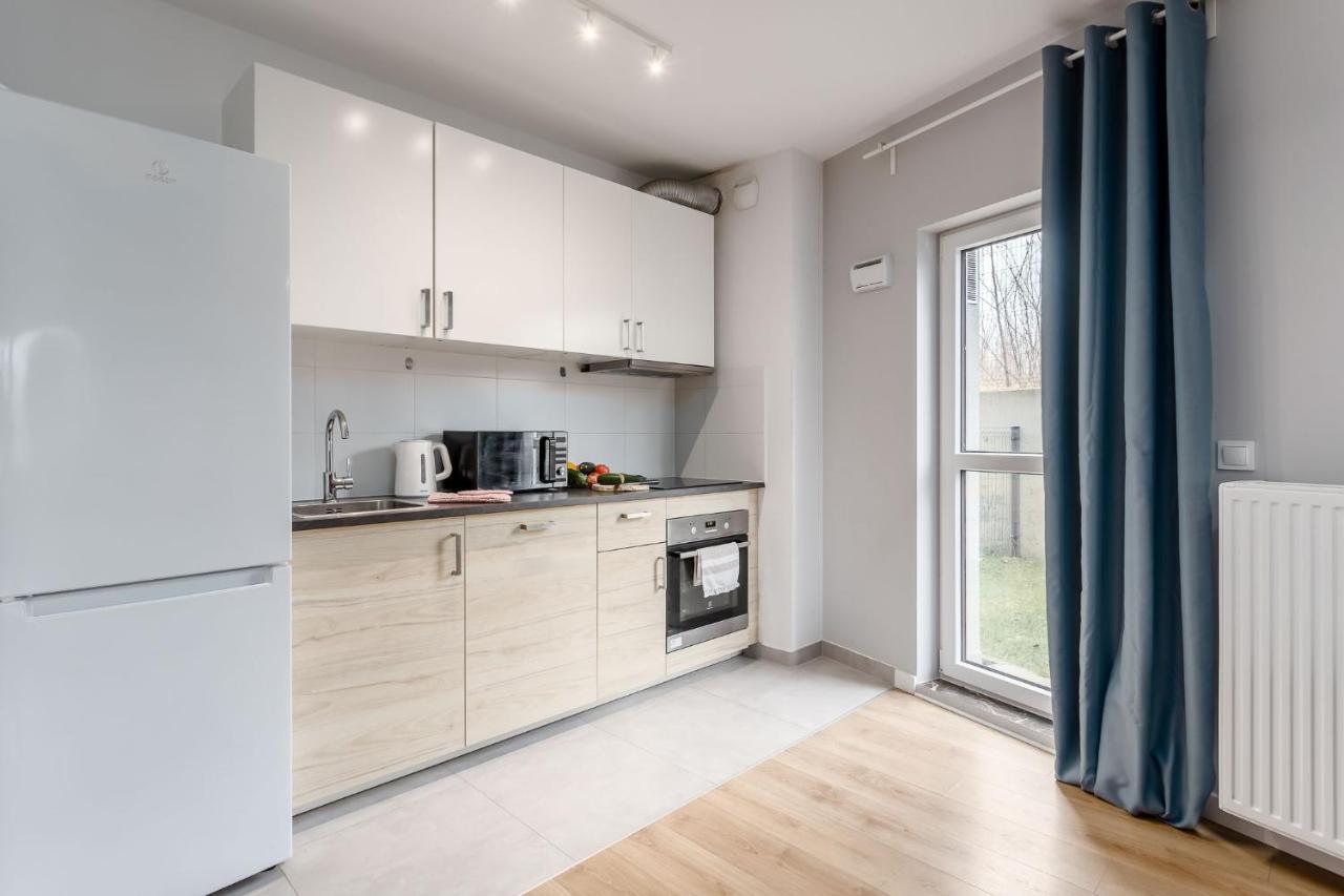 Chill Apartments Marywilska Varşovia Exterior foto
