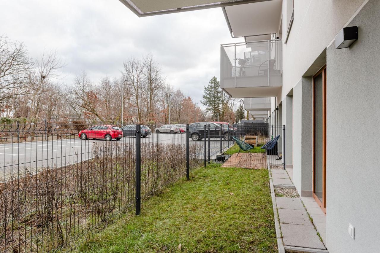 Chill Apartments Marywilska Varşovia Exterior foto