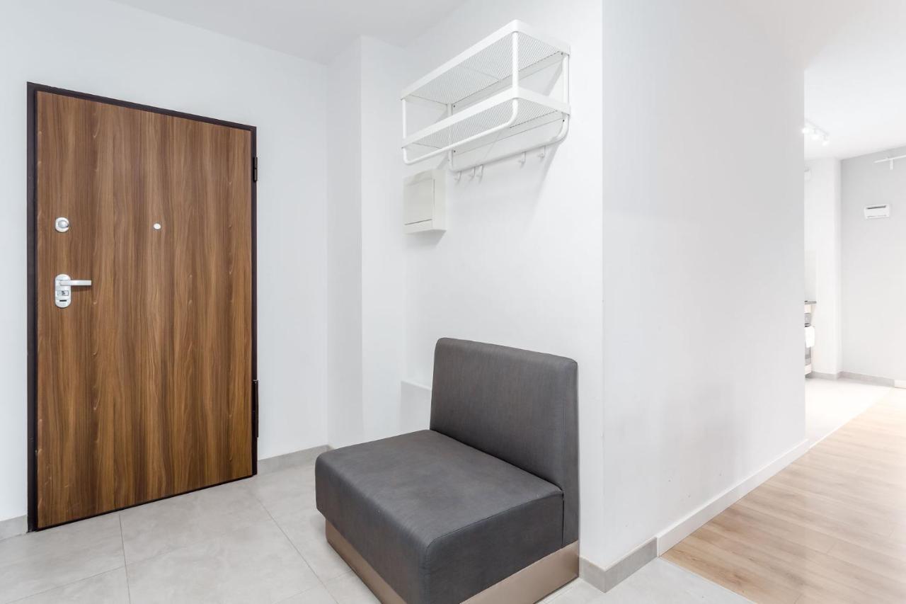 Chill Apartments Marywilska Varşovia Exterior foto
