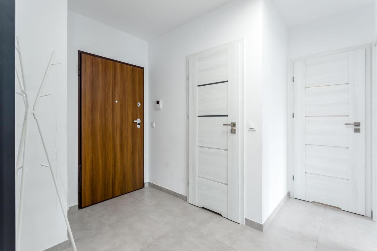 Chill Apartments Marywilska Varşovia Exterior foto