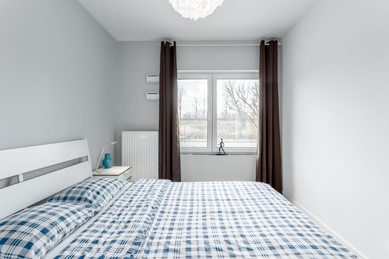 Chill Apartments Marywilska Varşovia Exterior foto